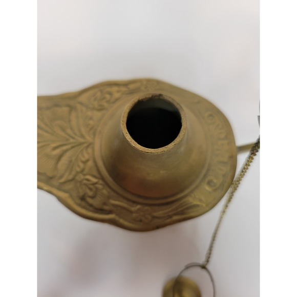 Vintage Unique Raised Brass Aladdin Genie Lamp Oil Lamp Home Exotic Decoration - Picture 8 of 8